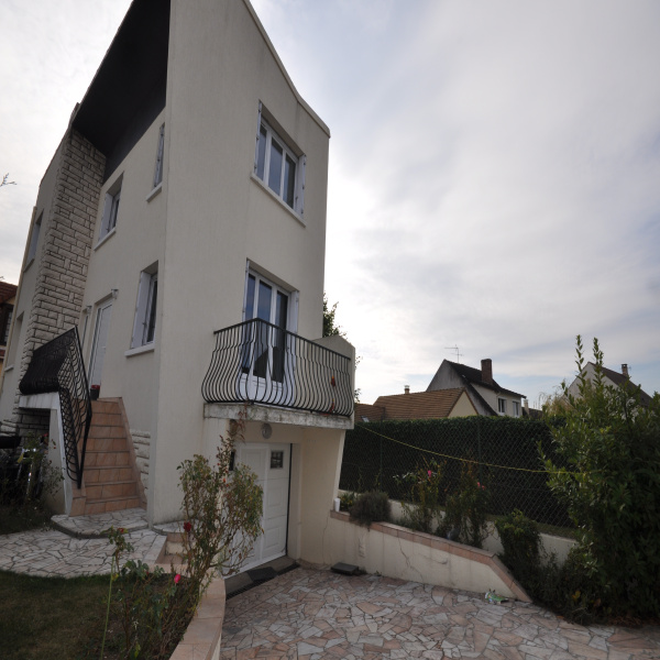 Offres de location Appartement Clayes-sous-Bois 78340