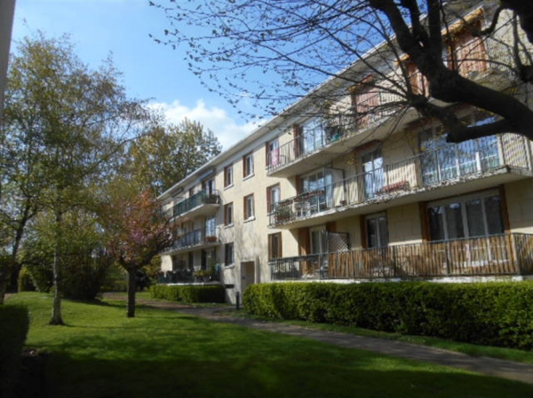 Offres de location Appartement Neauphle-le-Château 78640